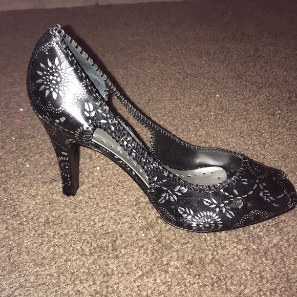 BCBGirls Shoes - Bcbg girls high heels black /silver